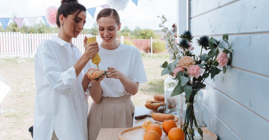犬の自宅供養を始める前の準備。ミニ仏壇や供養グッズを整える飼い主の手元。